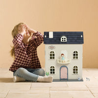 Classic World - Vintage Dollhouse