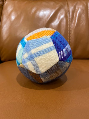 Sixpence - Woollen Ball Assorted Colours