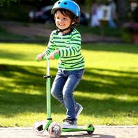 Micro Scooters - Mini Micro Deluxe 3 Wheel Scooter Green